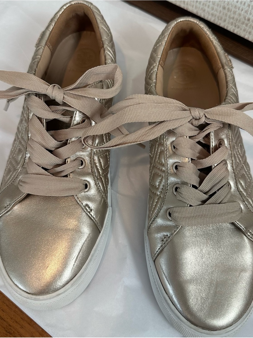 Tory Burch Metallic Gold Quilted Leather Lace Up Sneakers Women’s Size 8M